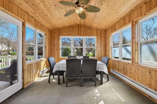 4000 Forestview Lane N, Plymouth, MN 55441