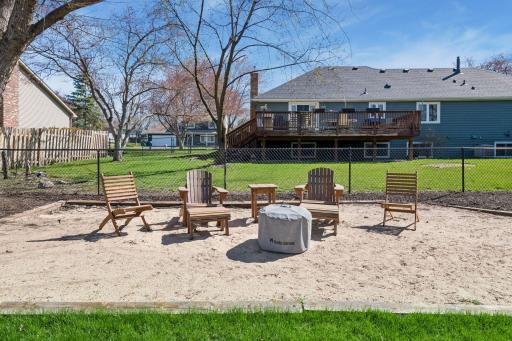 4000 Forestview Lane N, Plymouth, MN 55441