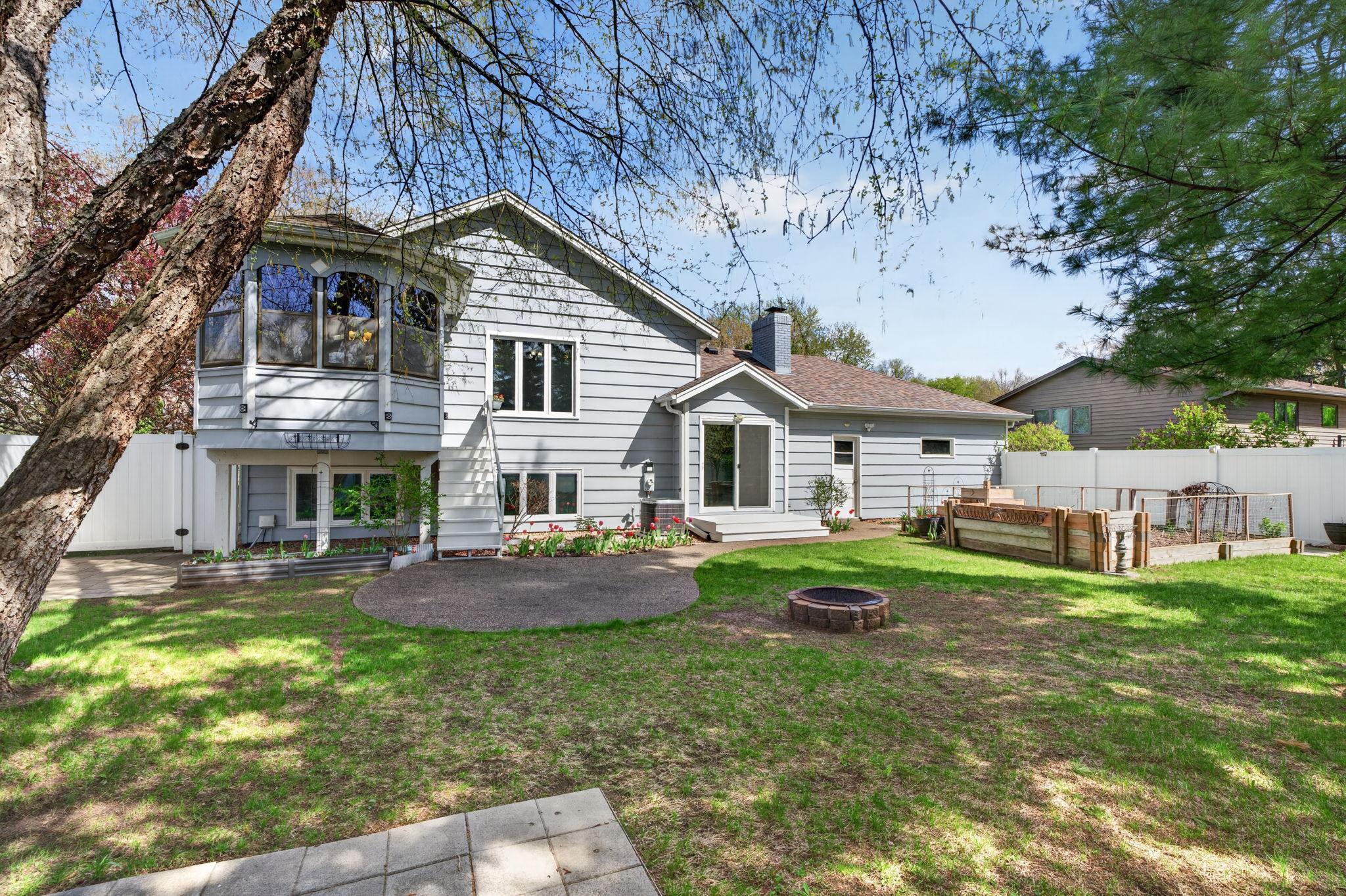 105-web-or-mls-798 Sunset-21.jpg