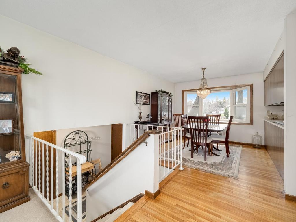 1773 Serpentine Dr Eagan MN 55122 USA-006-024-Dining Room-MLS_Size.jpg