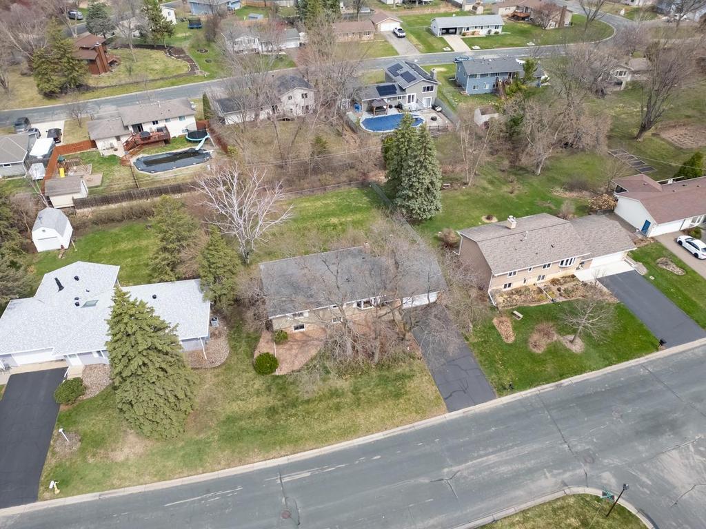 1773 Serpentine Dr Eagan MN 55122 USA-030-033-Aerial-MLS_Size.jpg