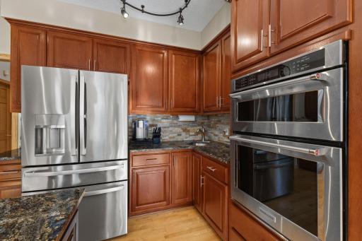 981 Barton Avenue NW, Buffalo, MN 55313