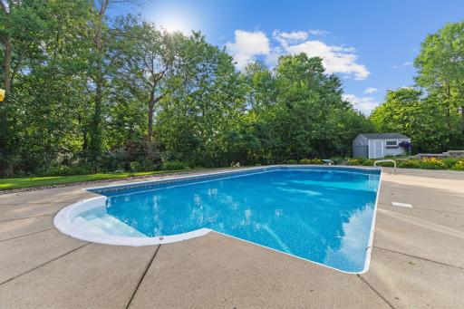 981 Barton Avenue NW, Buffalo, MN 55313