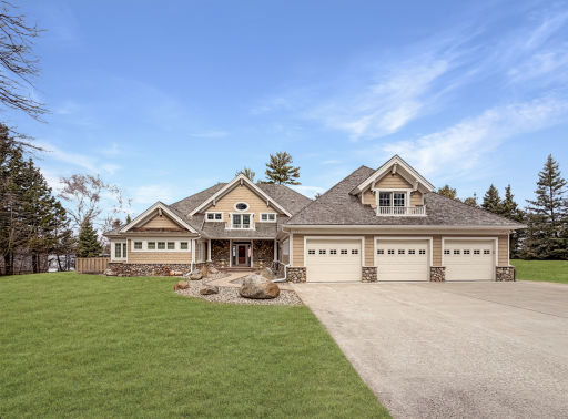 1242 Maple Leaf Trail NW, Walker, MN 56484