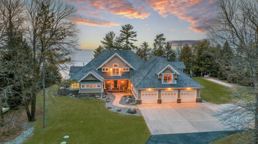 1242 Maple Leaf Trail NW, Walker, MN 56484
