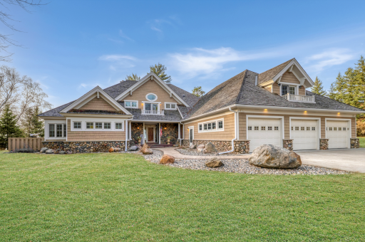1242 Maple Leaf Trail NW, Walker, MN 56484