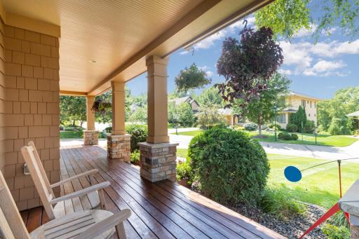 1520 Bridgewater Road, Minneapolis, MN 55422