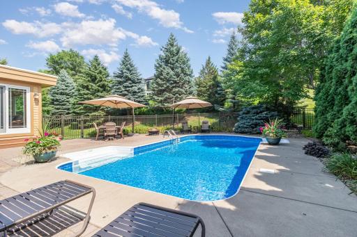 1520 Bridgewater Road, Minneapolis, MN 55422