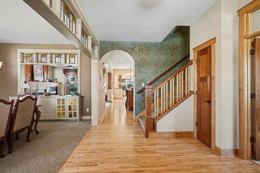 1520 Bridgewater Road, Minneapolis, MN 55422