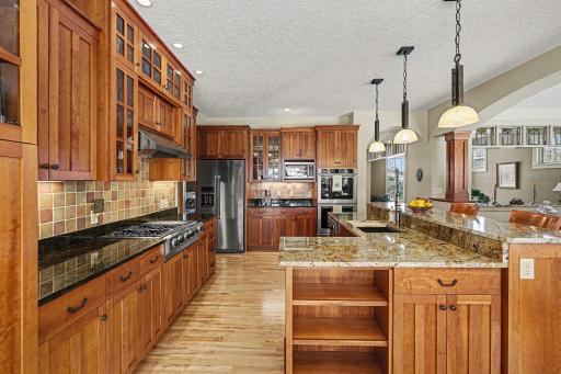1520 Bridgewater Road, Minneapolis, MN 55422