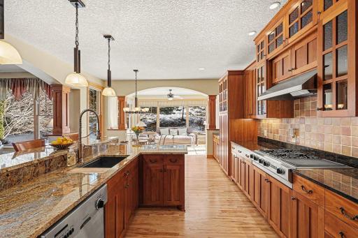 1520 Bridgewater Road, Minneapolis, MN 55422
