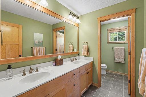 1520 Bridgewater Road, Minneapolis, MN 55422