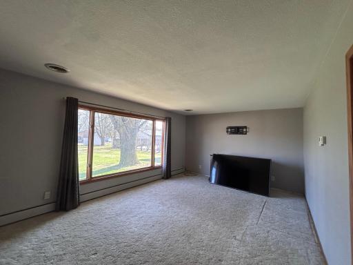 549 23 E, Milaca, MN 56353