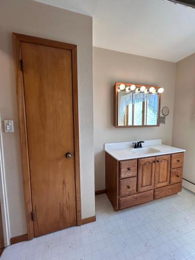 549 23 E, Milaca, MN 56353