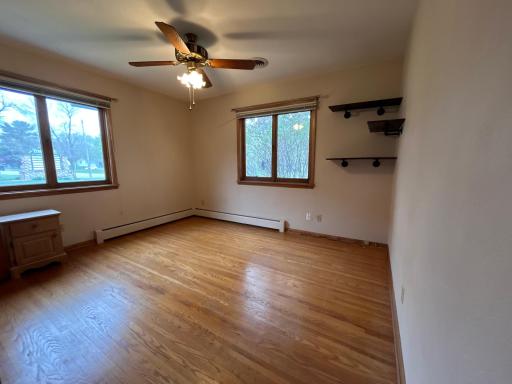 549 23 E, Milaca, MN 56353