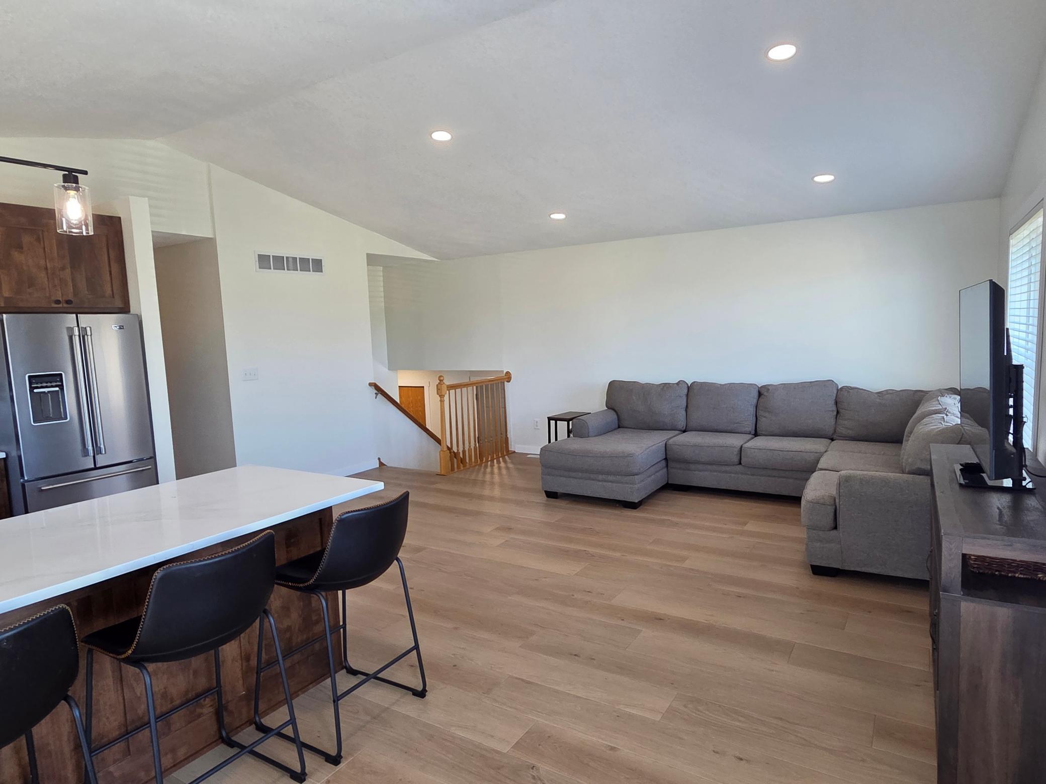 520 elliot dr se (5).jpg