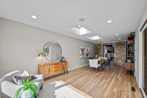 3090 Hamline Avenue N, Saint Paul, MN 55113