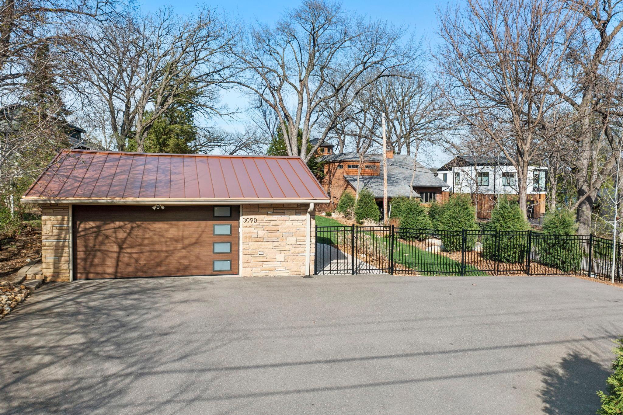 10-web-or-mls-3090 Hamline Ave N-626.jpg