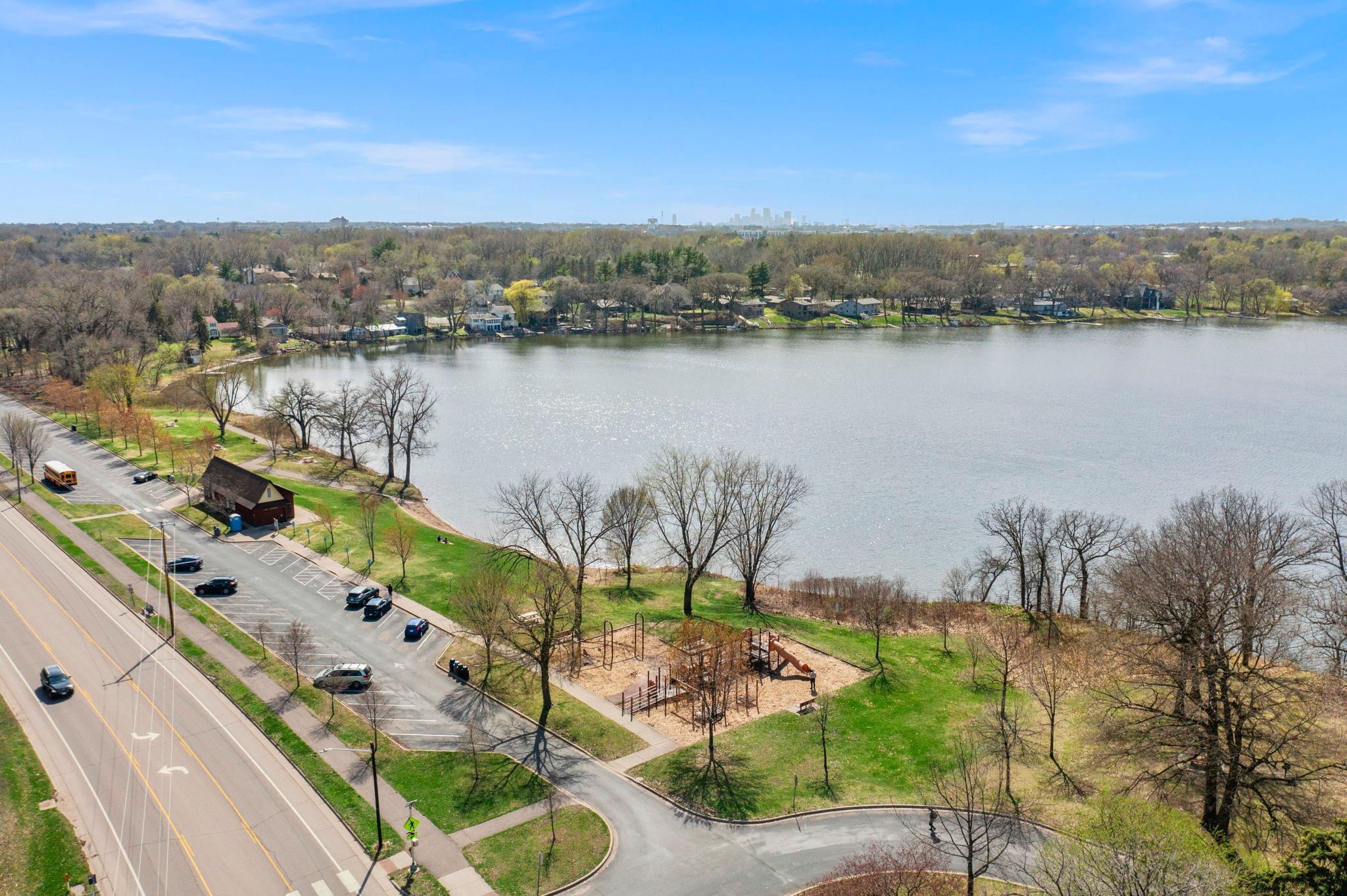 148-web-or-mls-3090 Hamline Ave N-444.jpg