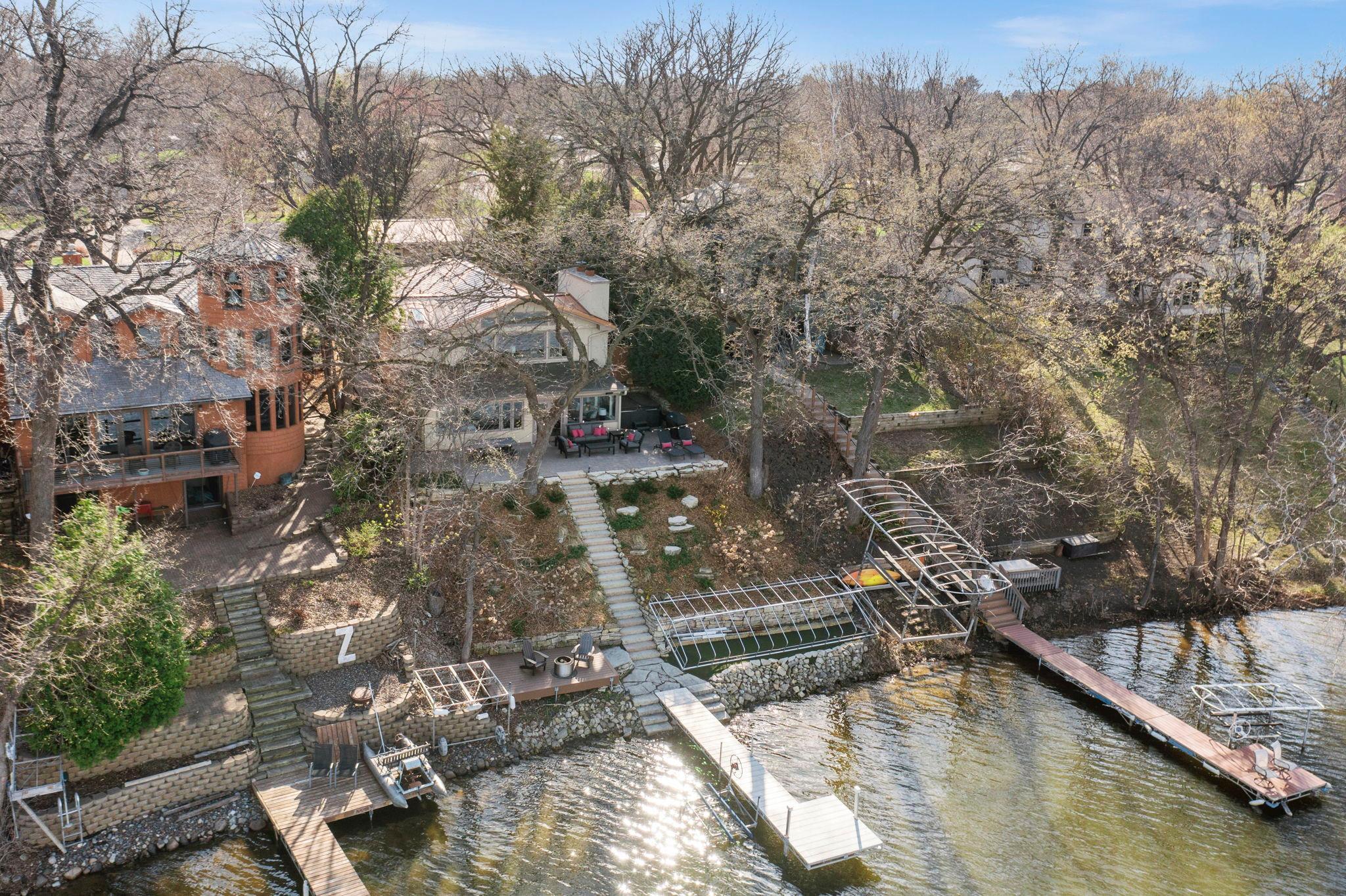 124-web-or-mls-3090 Hamline Ave N-680.jpg