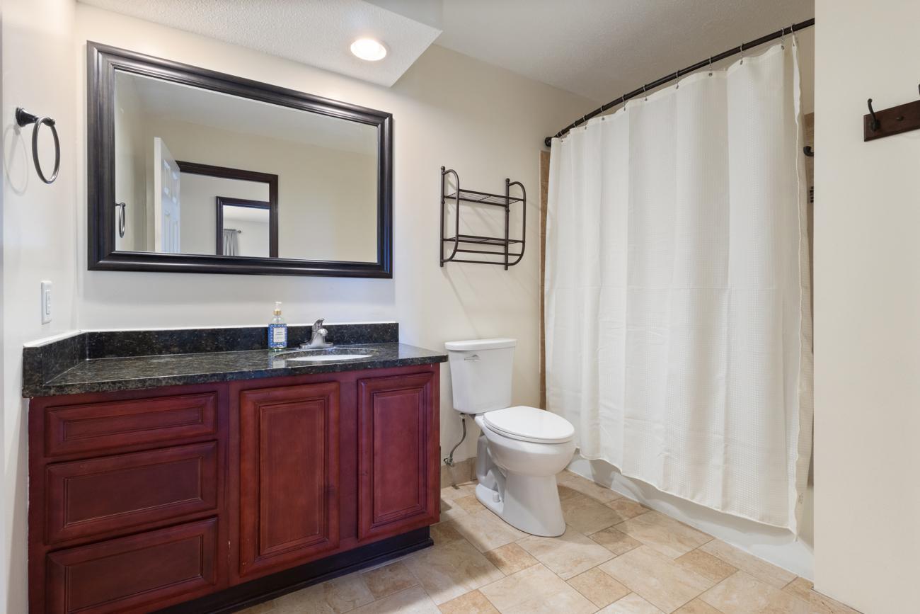 Upper Full Bath