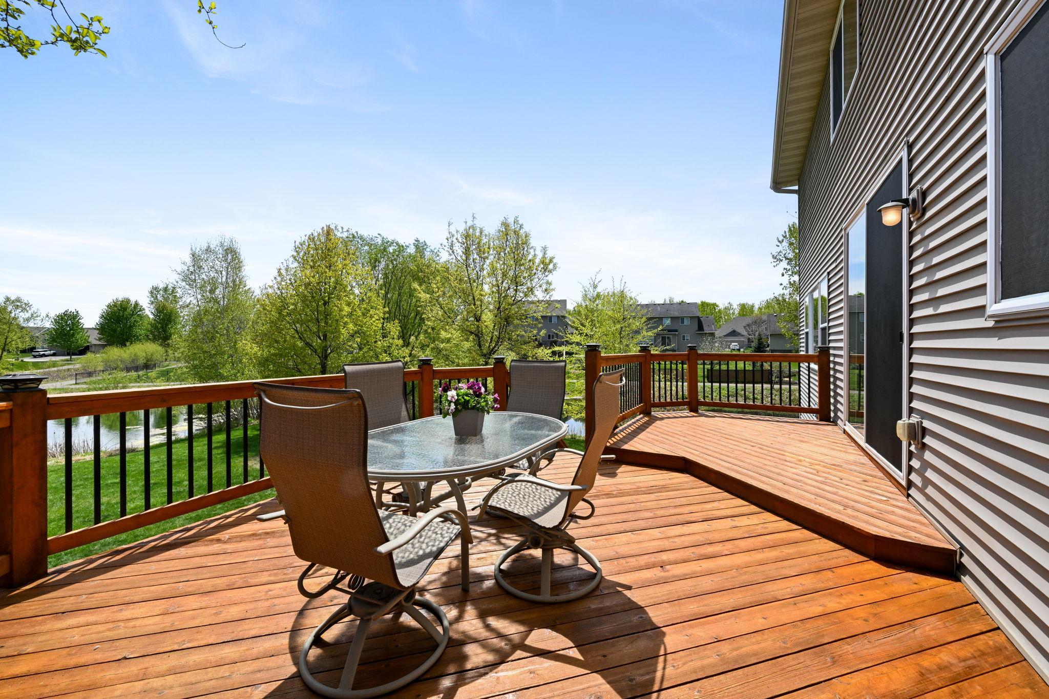 Summertime provides complete privacy from this deck.