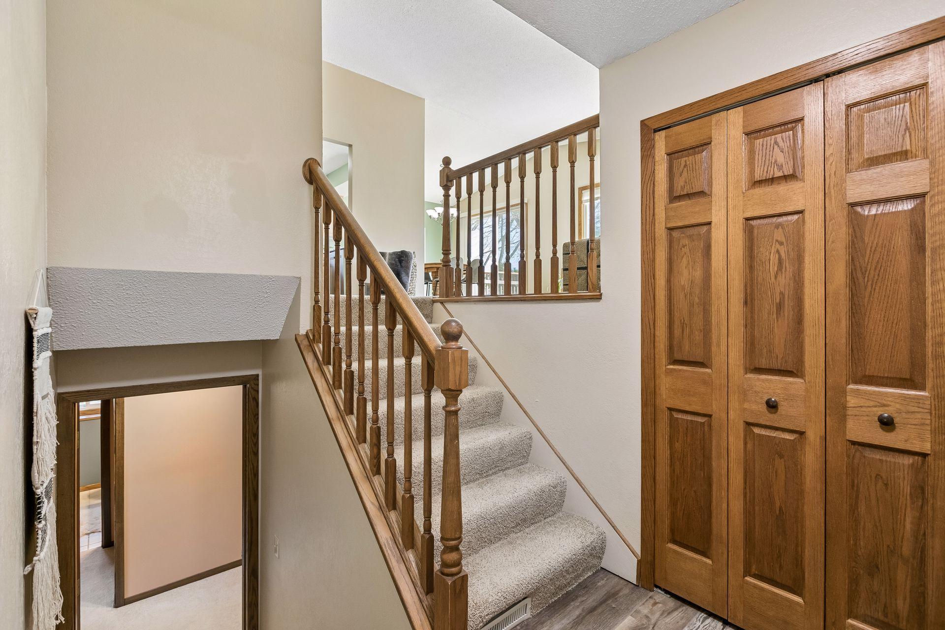 Gigantic Entry Storage