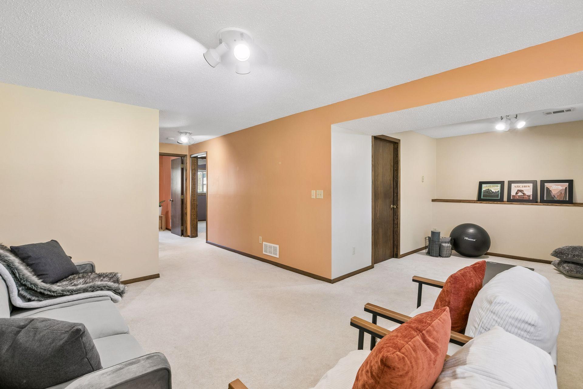 Thoughtfully Cared for Lower Level