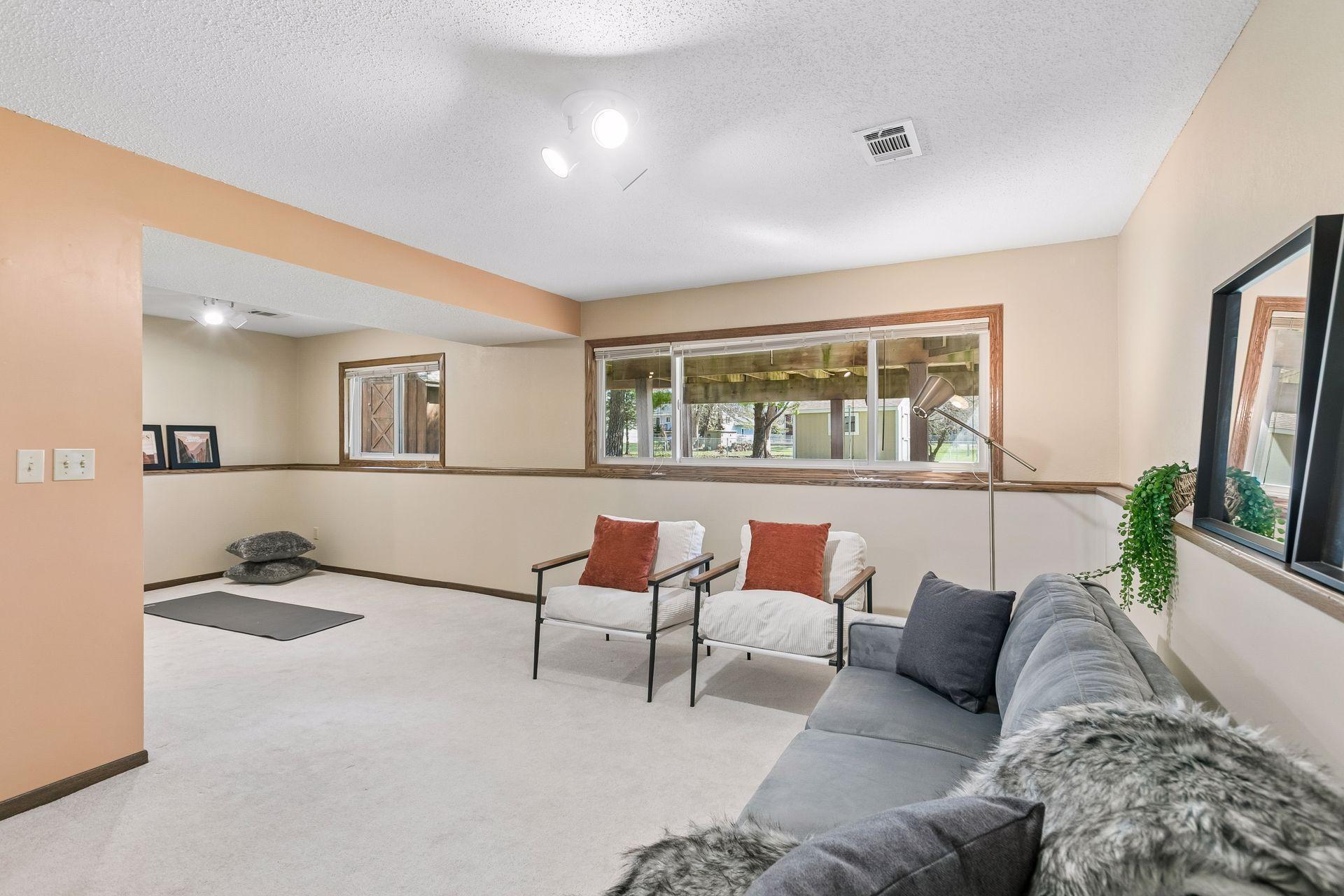 Bright Lookout Windows