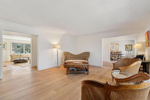 425 Ferndale Road N, Wayzata, MN 55391