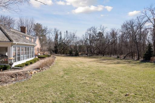 425 Ferndale Road N, Wayzata, MN 55391