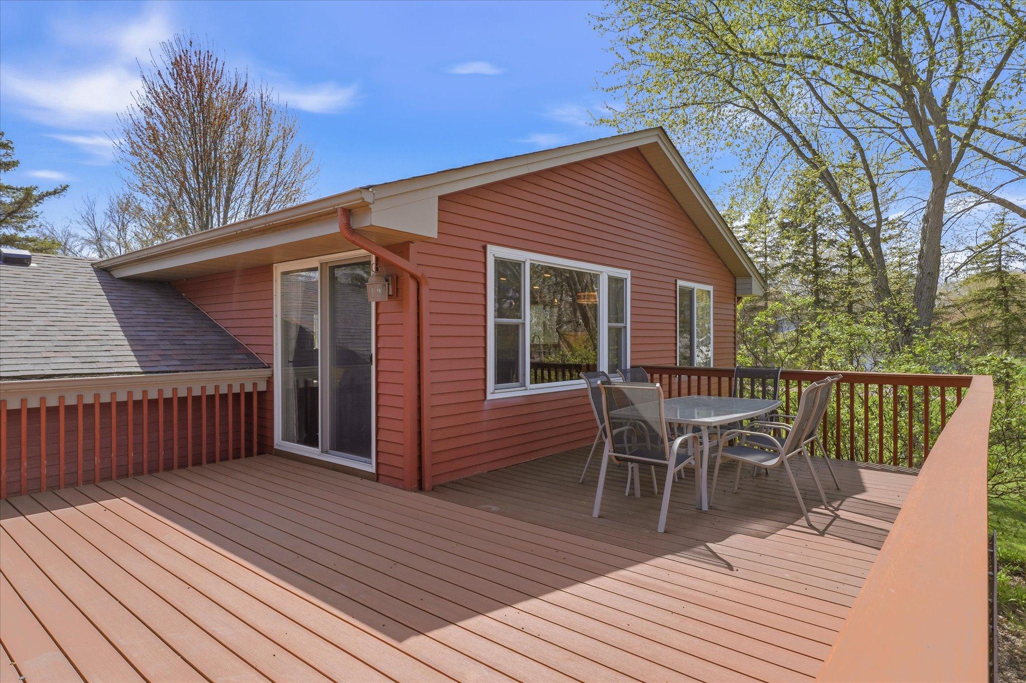 Just imagine the fabulous gatherings you can have on this huge deck with maintenance free decking.