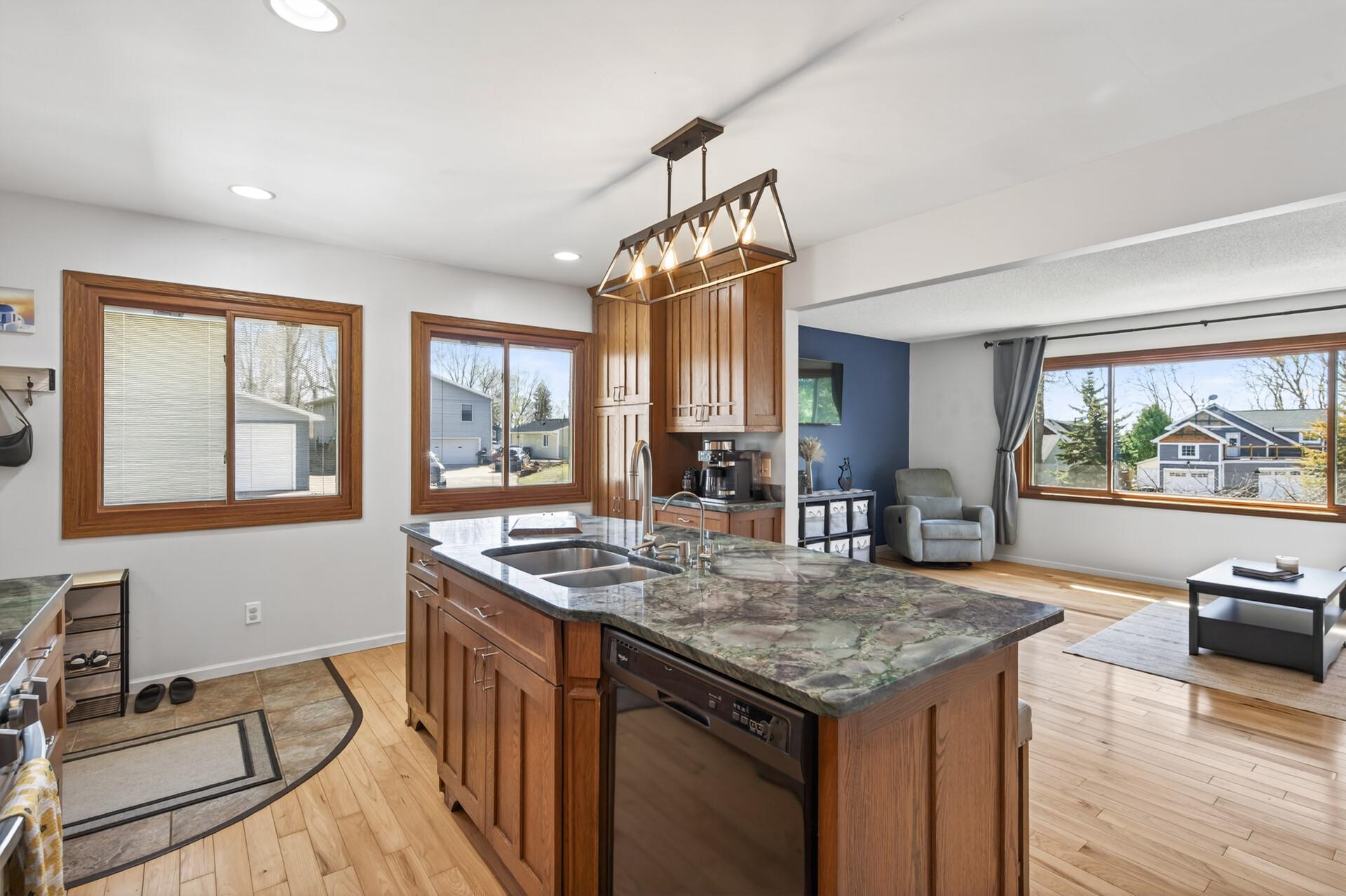 A functional layout for everyday cooking.