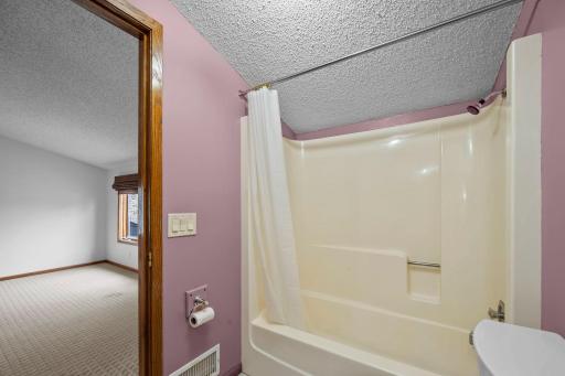 1088 Arundel Street, Saint Paul, MN 55117