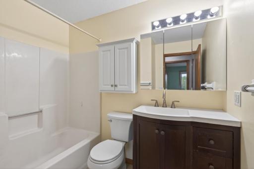 8519 S Pond Trail, Champlin, MN 55316