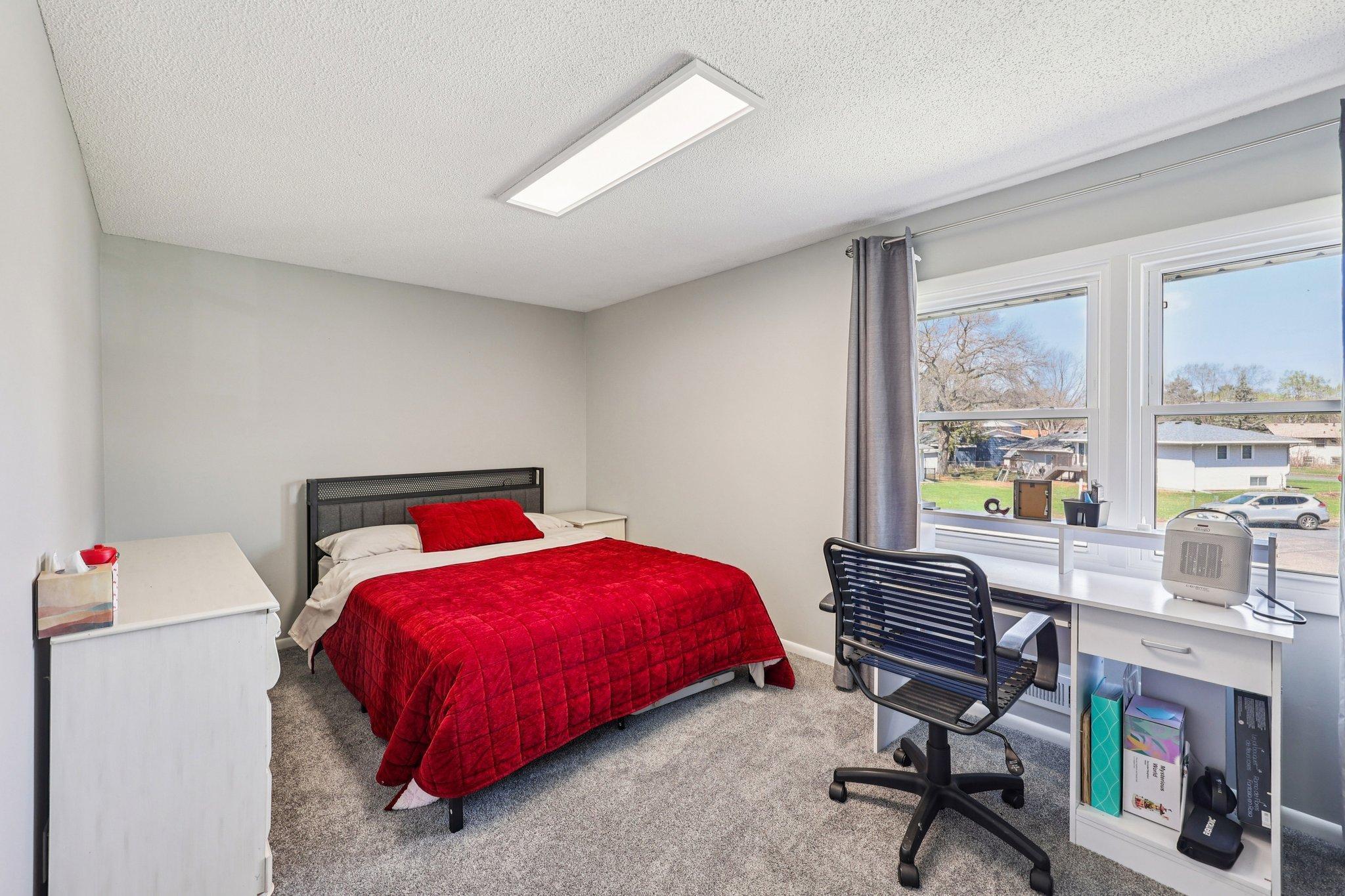 3 bedrooms upstairs!