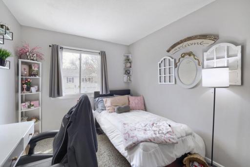 4952 Grenwich Trail N - Web Quality - 009 - 09 Bedroom.jpg