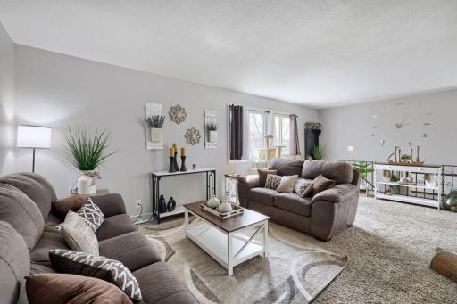 4952 Grenwich Trail N - Web Quality - 003 - 03 Living Room.jpg