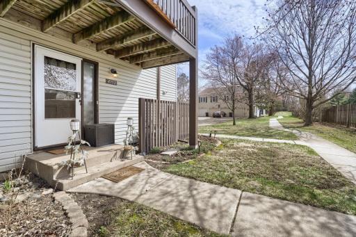 4952 Grenwich Trail N - Web Quality - 001 - 01 Exterior Front.jpg