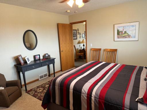 402 Main Avenue, Colgate, ND 58046