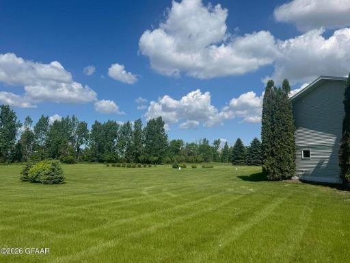 402 Main Avenue, Colgate, ND 58046