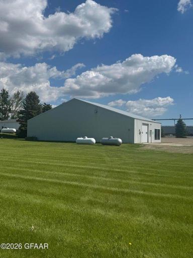 402 Main Avenue, Colgate, ND 58046