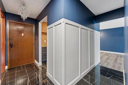 2700 Oxford Street N, 101, Saint Paul, MN 55113