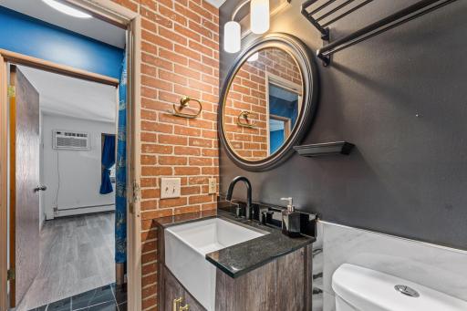 2700 Oxford Street N, 101, Saint Paul, MN 55113