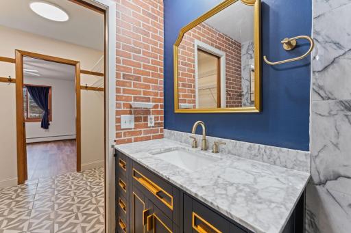 2700 Oxford Street N, 101, Saint Paul, MN 55113