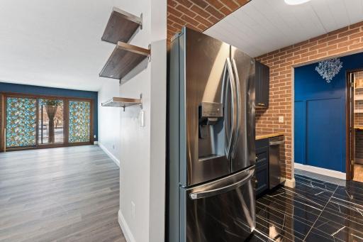 2700 Oxford Street N, 101, Saint Paul, MN 55113