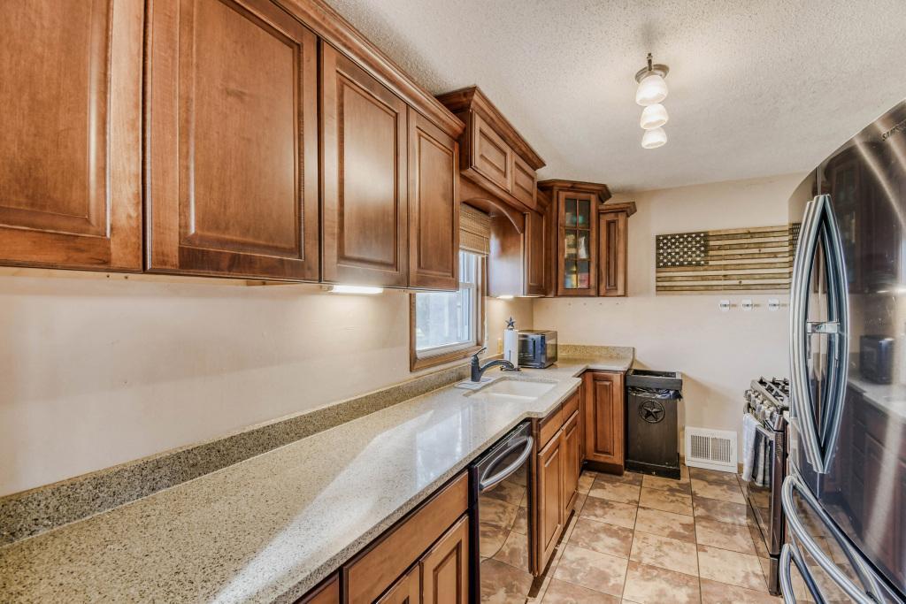 Newer cabinets & countertops