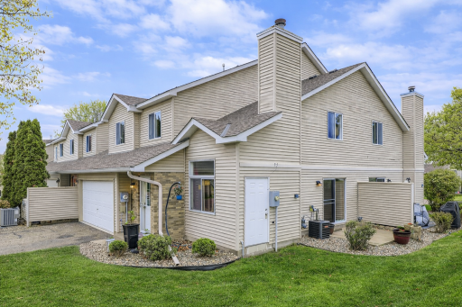 7728 79th Street S, Cottage Grove, MN 55016