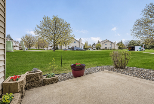 7728 79th Street S, Cottage Grove, MN 55016