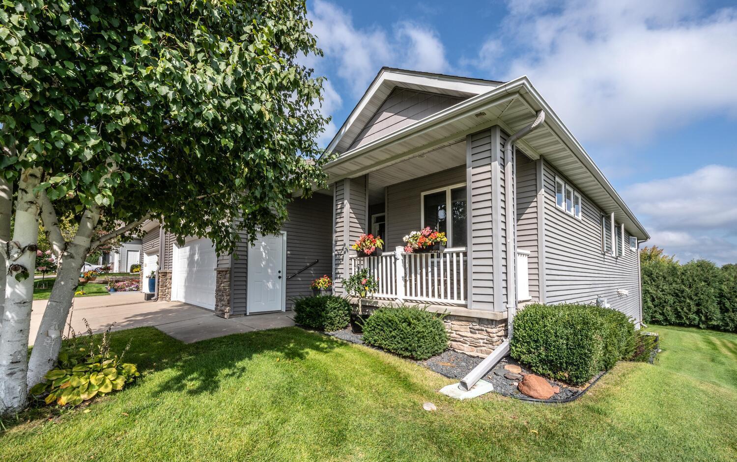 2200 Greenfield Dr W-large-010-020-Front of Home-1500x942-72dpi.jpg